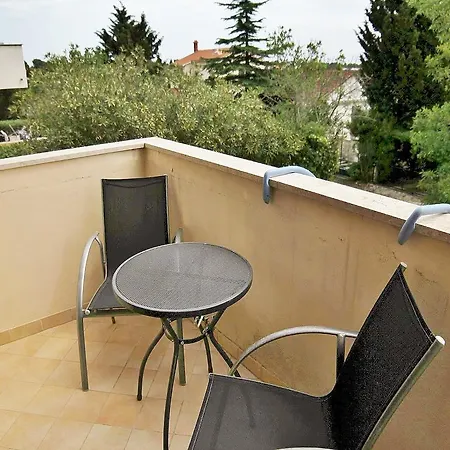 Livio 38 Apartment