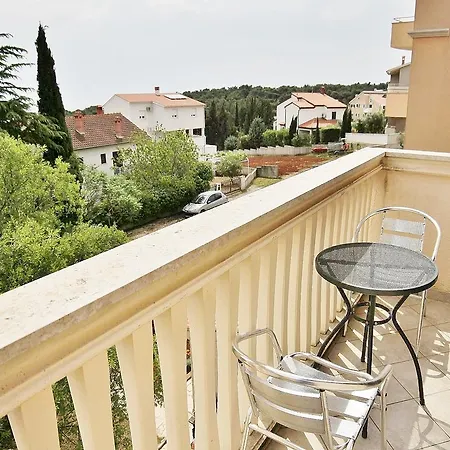 Livio 38 Apartment